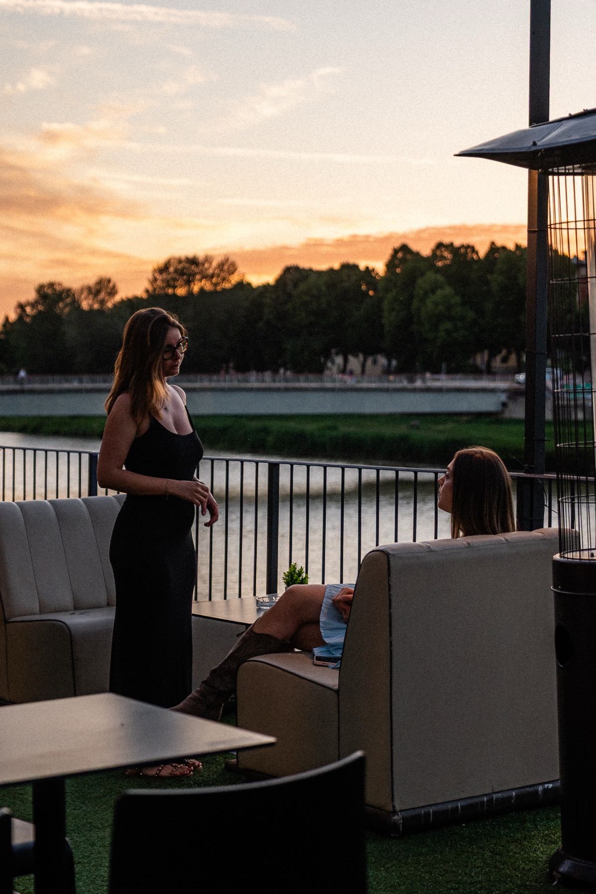 Molo Terrazza al tramonto sull'Arno